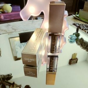 Stila Shimmer & liquid eyeshadow in Vivid smokey q